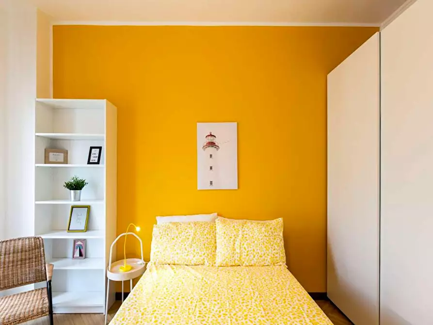 Immagine 1 di Camera in affitto  in Via Eugenio Pellini a Milano