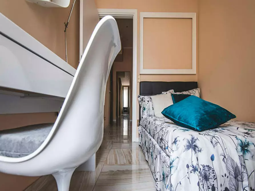 Immagine 3 di Camera in affitto  in Viale Nazario Sauro a Milano