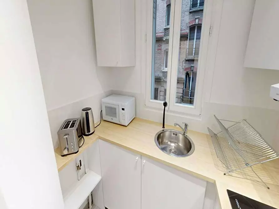 Immagine 7 di Camera in affitto  in Rue Chaligny a Paris