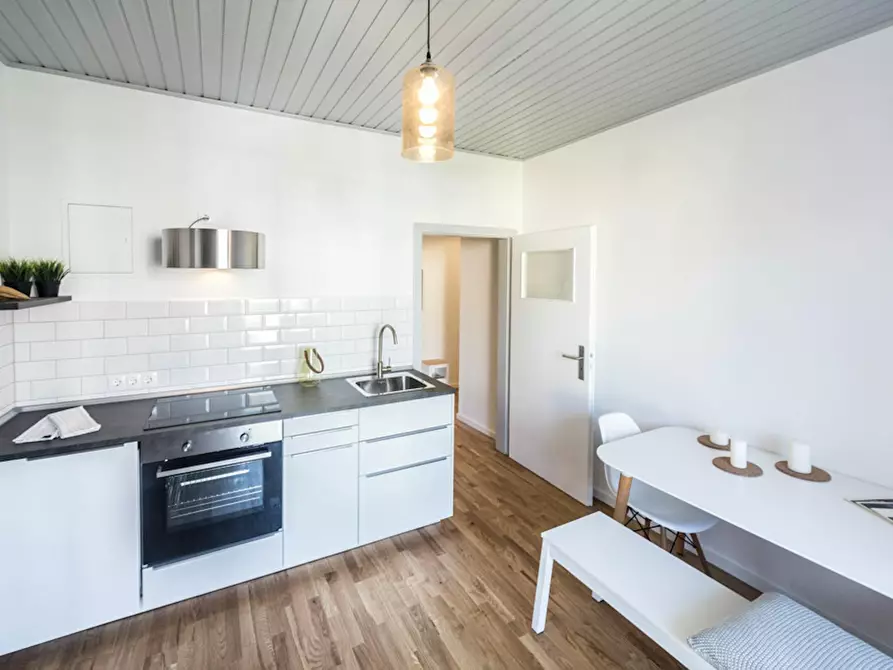 Immagine 2 di Appartamento in affitto  in Kirchfeldstraße a Düsseldorf