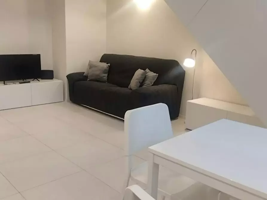 Immagine 2 di Appartamento in affitto  in Via Francesco Brioschi a Milano