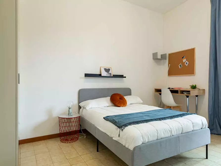 Immagine 6 di Camera in affitto  in Viale Renato Serra a Milano