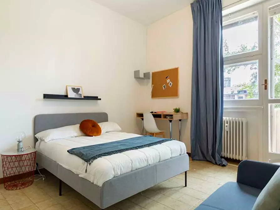 Immagine 3 di Camera in affitto  in Viale Renato Serra a Milano