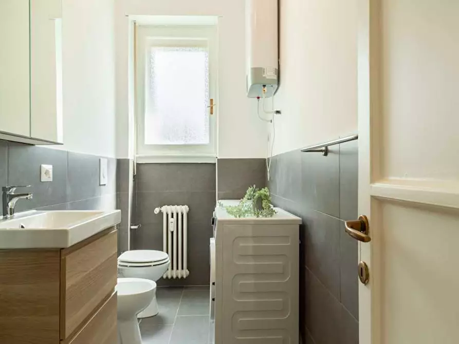 Immagine 10 di Camera in affitto  in Viale Renato Serra a Milano