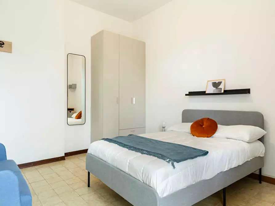 Immagine 1 di Camera in affitto  in Viale Renato Serra a Milano