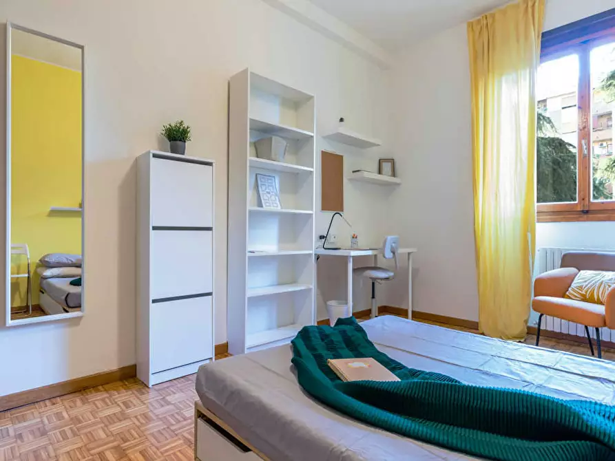 Immagine 6 di Camera in affitto  in Via del Reno a Milano