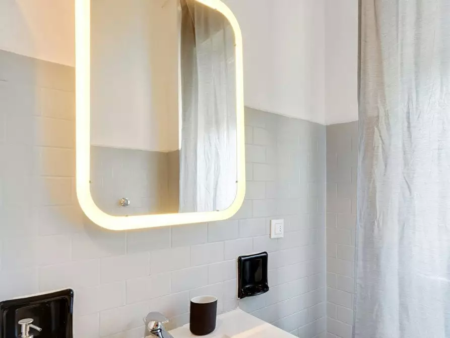 Immagine 3 di Camera in affitto  in Via Antonio Cecchi a Milano