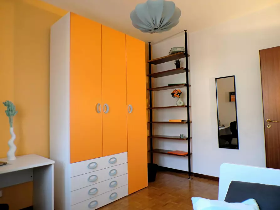 Immagine 2 di Camera in affitto  in Via Rodolfo Mondolfo a Bologna