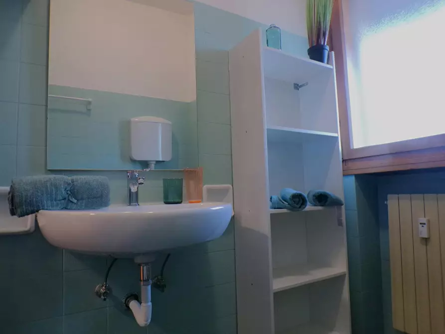 Immagine 9 di Camera in affitto  in Via Rodolfo Mondolfo a Bologna