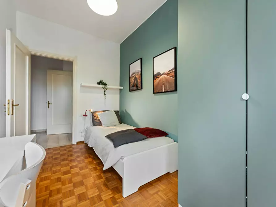 Immagine 2 di Camera in affitto  in Viale Tibaldi a Milano