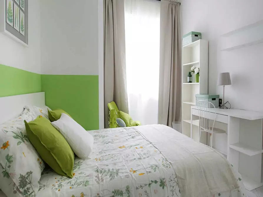 Immagine 2 di Camera in affitto  in Viale Ortles a Milano