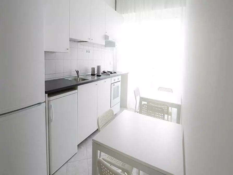 Immagine 8 di Camera in affitto  in Viale Ortles a Milano