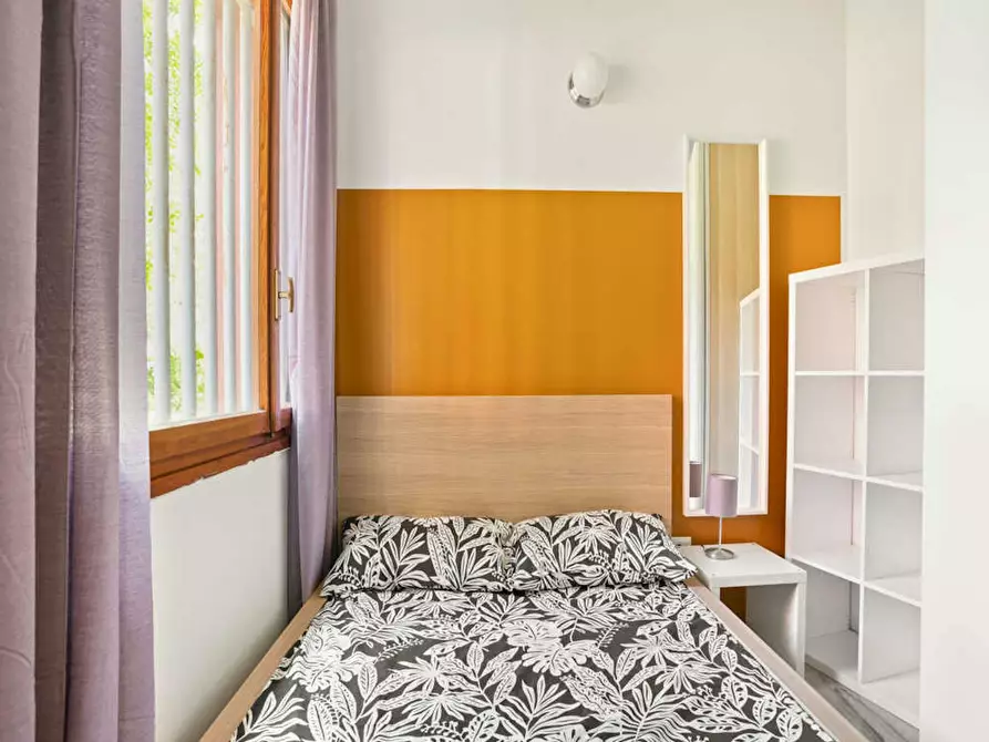 Immagine 1 di Camera in affitto  in Via delle Forze Armate a Milano