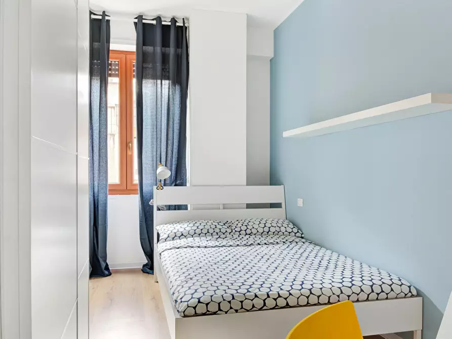 Immagine 2 di Camera in affitto  in Via Stromboli a Milano