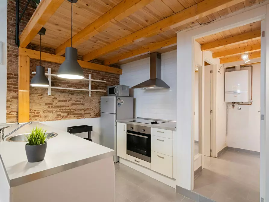 Immagine 8 di Appartamento in affitto  in Calle de Francisco Altimiras a Madrid
