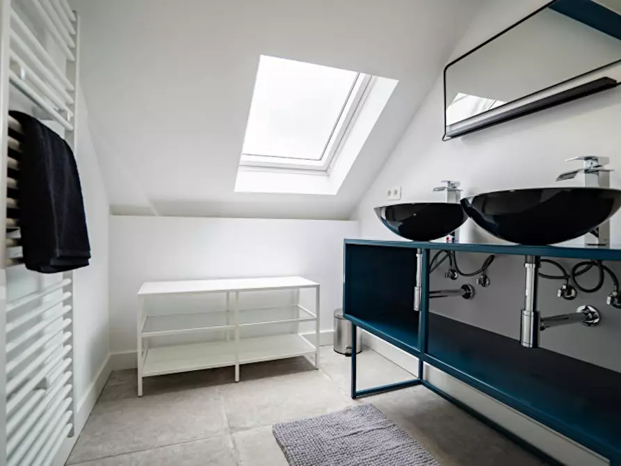 Immagine 3 di Camera in affitto  in Rue du Fort a Charleroi