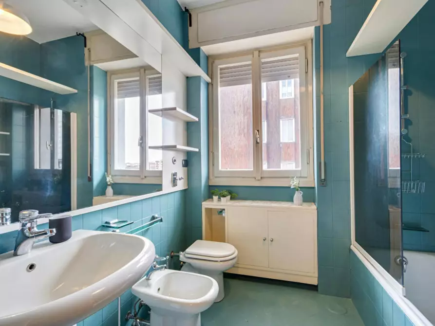 Immagine 6 di Camera in affitto  in Viale Evaristo Stefini a Milano