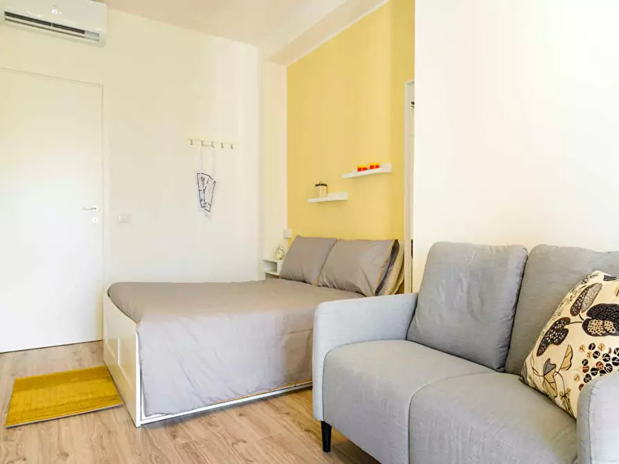 Immagine 2 di Camera in affitto  in Via Abelardo Pecorini a Milano