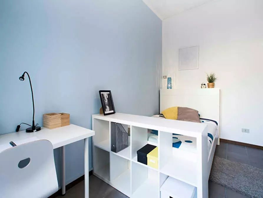 Immagine 6 di Camera in affitto  in Via Francesco Arese a Milano