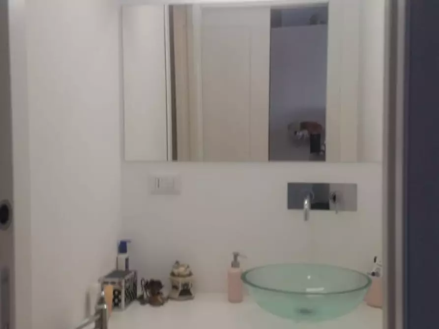 Immagine 4 di Camera in affitto  in Alzaia Naviglio Pavese a Milano