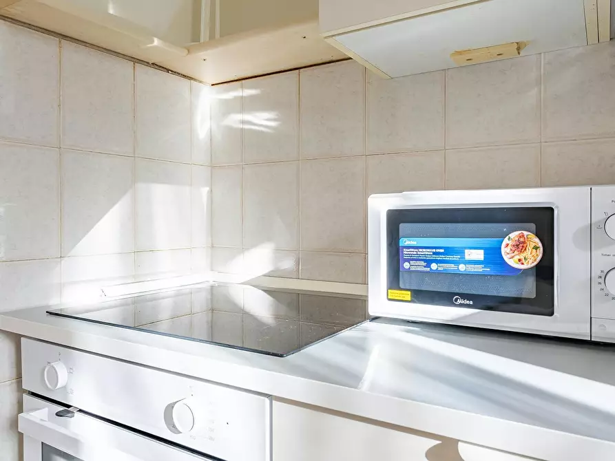 Immagine 10 di Camera in affitto  in Via Eugenio Donadoni a Milano