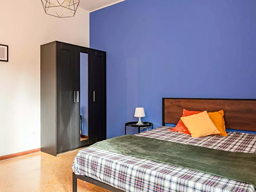 Immagine 2 di Camera in affitto  in Via Eugenio Donadoni a Milano