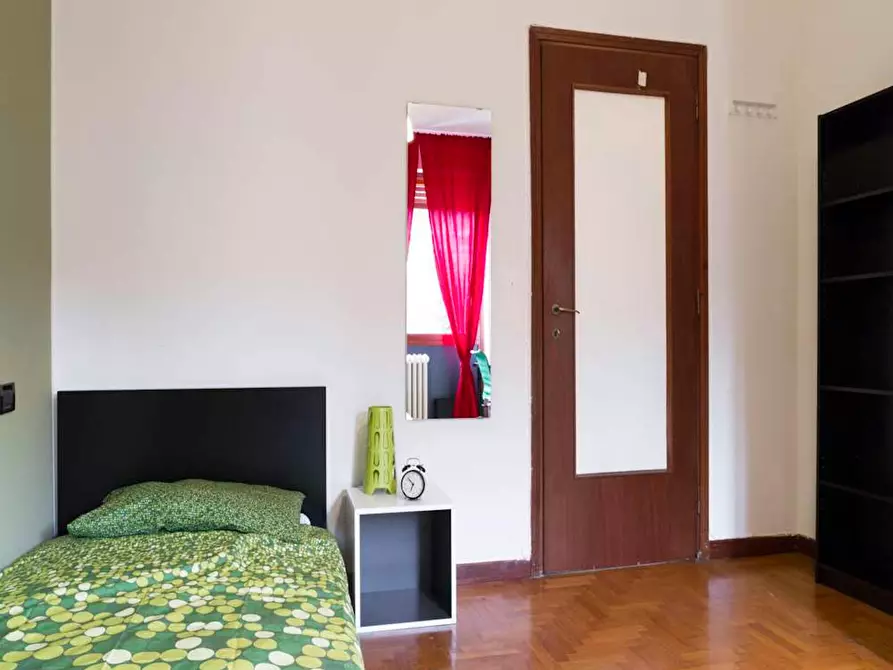 Immagine 2 di Camera in affitto  in Viale Sabotino a Milano