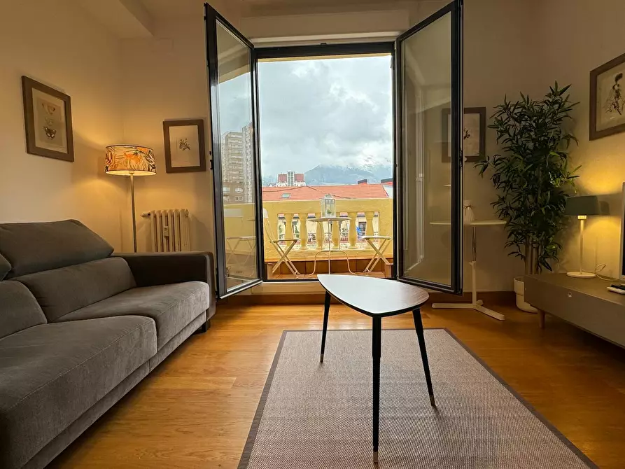 Immagine 10 di Camera in affitto  in Autonomia kalea a Bilbao
