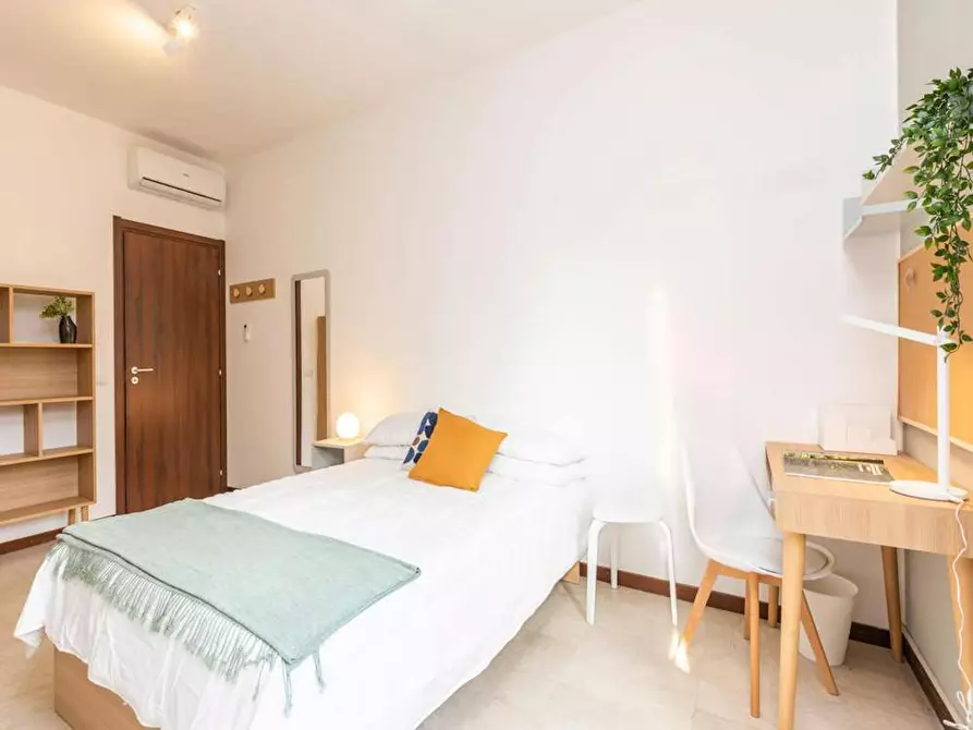 Immagine 5 di Camera in affitto  in Viale Tibaldi a Milano