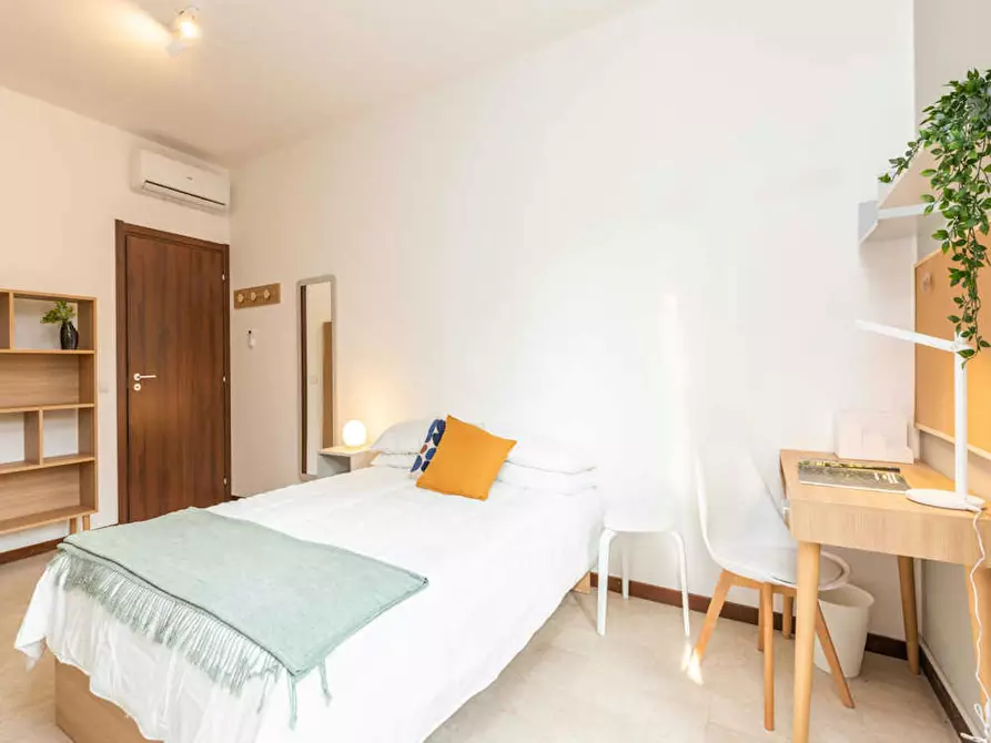 Immagine 5 di Camera in affitto  in Viale Tibaldi a Milano