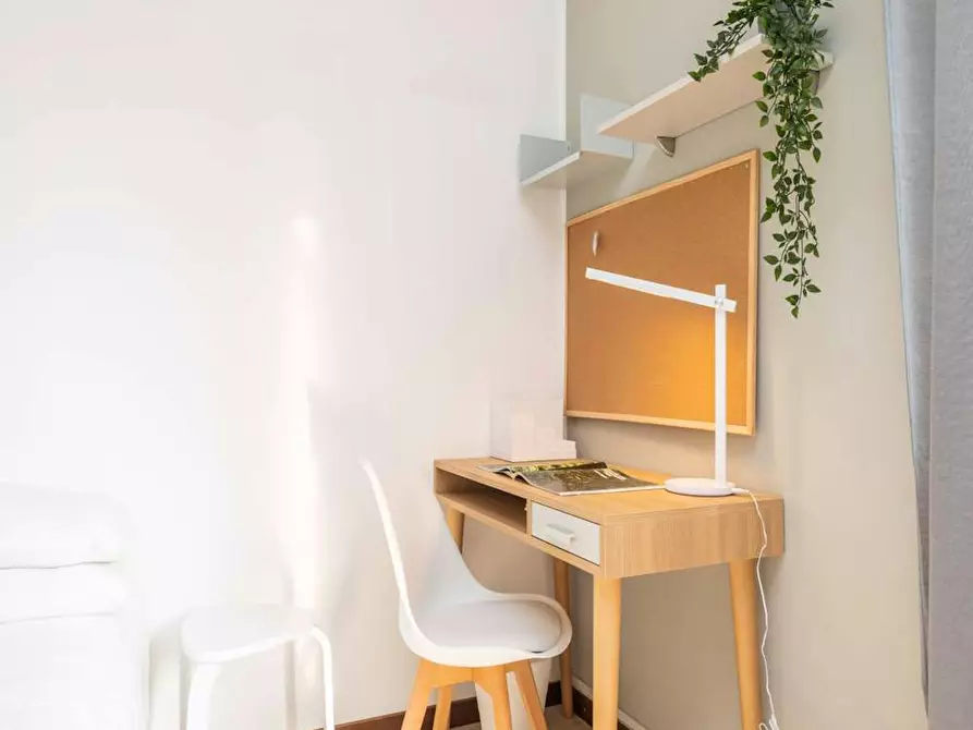 Immagine 10 di Camera in affitto  in Viale Tibaldi a Milano