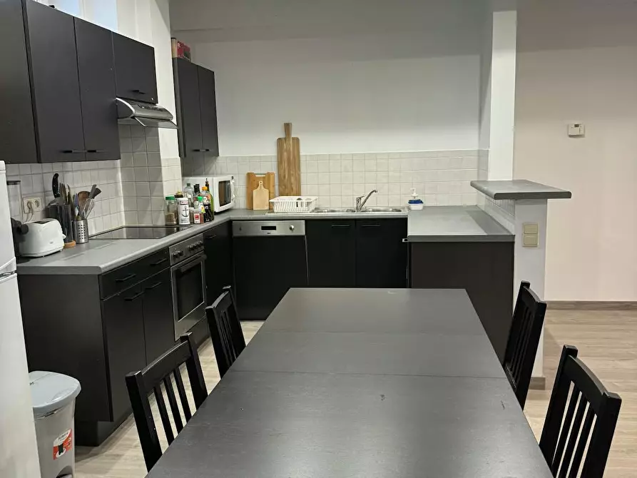 Immagine 8 di Appartamento in affitto  in Chaussée de Wemmel a Jette