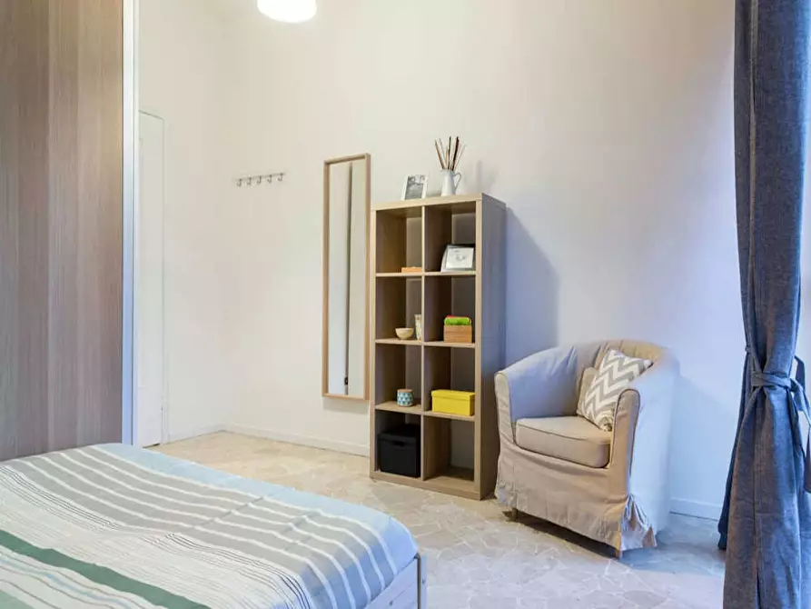 Immagine 5 di Camera in affitto  in Via dei Salici a Buccinasco