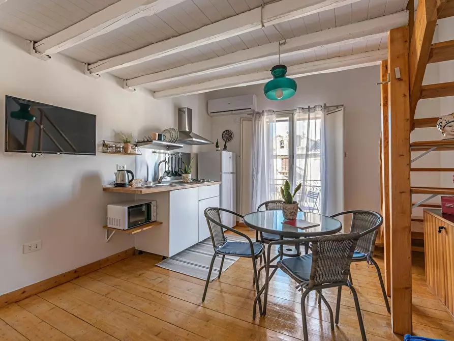 Immagine 2 di Appartamento in affitto  in Piazza Sant'Onofrio a Palermo