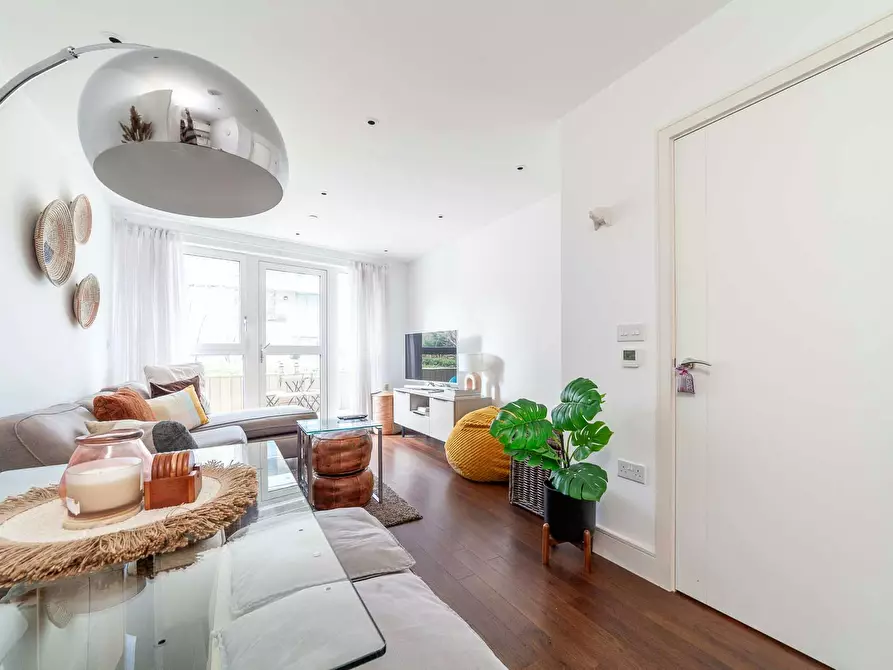 Immagine 10 di Appartamento in affitto  in Queensland Road a Islington