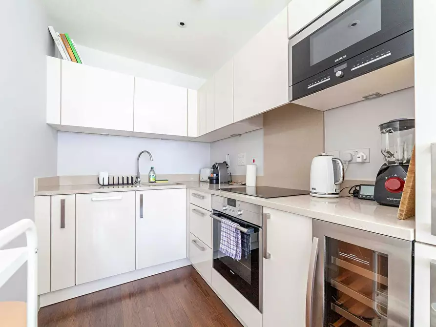 Immagine 2 di Appartamento in affitto  in Queensland Road a Islington