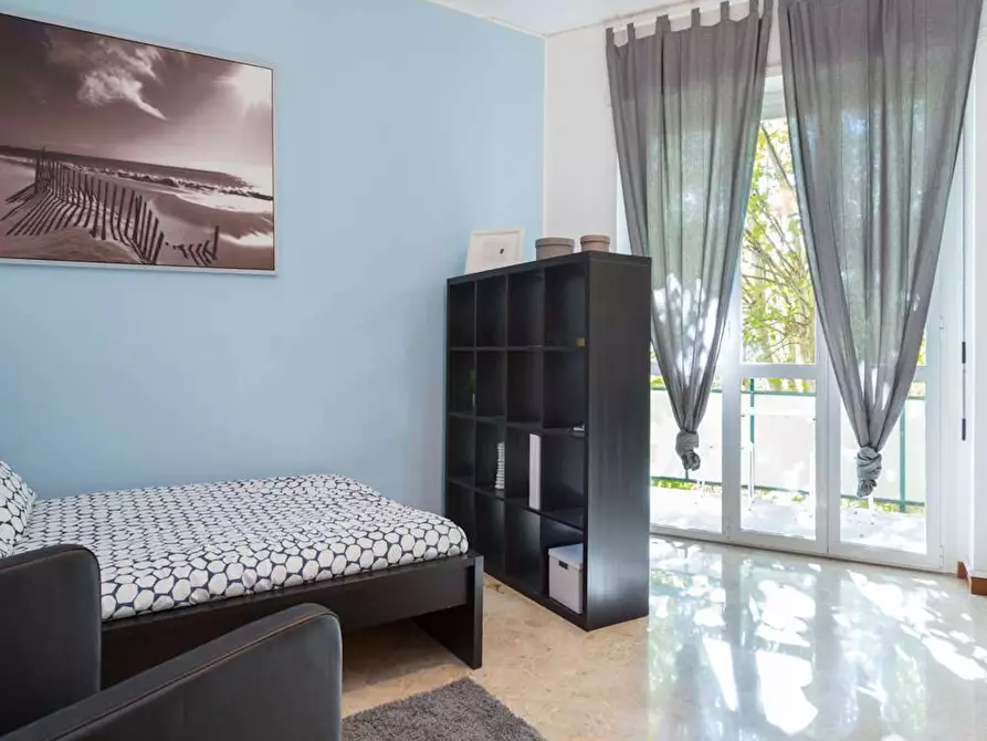 Immagine 4 di Camera in affitto  in Via dei Pioppi a Buccinasco