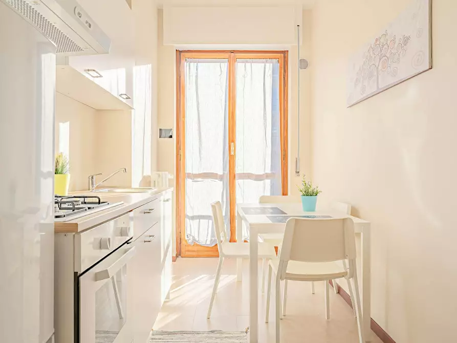 Immagine 8 di Camera condivisa in affitto  in Via Tolmezzo a Milano