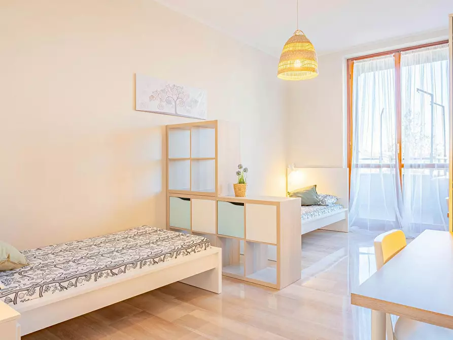 Immagine 3 di Camera condivisa in affitto  in Via Tolmezzo a Milano