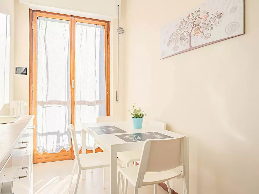 Immagine 9 di Camera condivisa in affitto  in Via Tolmezzo a Milano