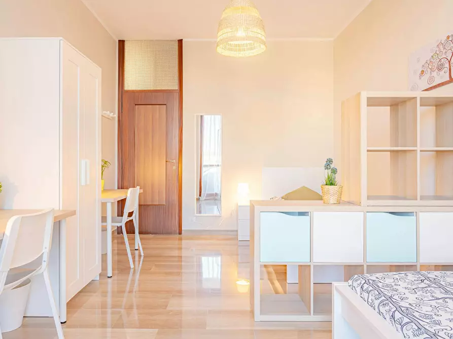 Immagine 5 di Camera condivisa in affitto  in Via Tolmezzo a Milano