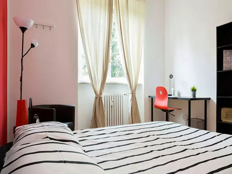 Immagine 4 di Camera in affitto  in Via dei Mandorli a Buccinasco