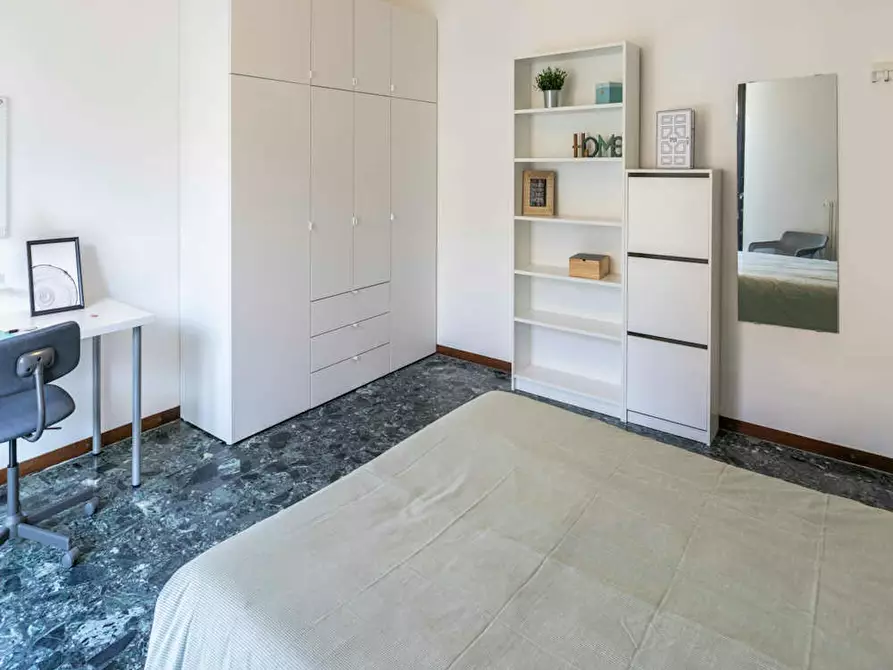 Immagine 1 di Camera in affitto  in Via Luigi Porro Lambertenghi a Milano