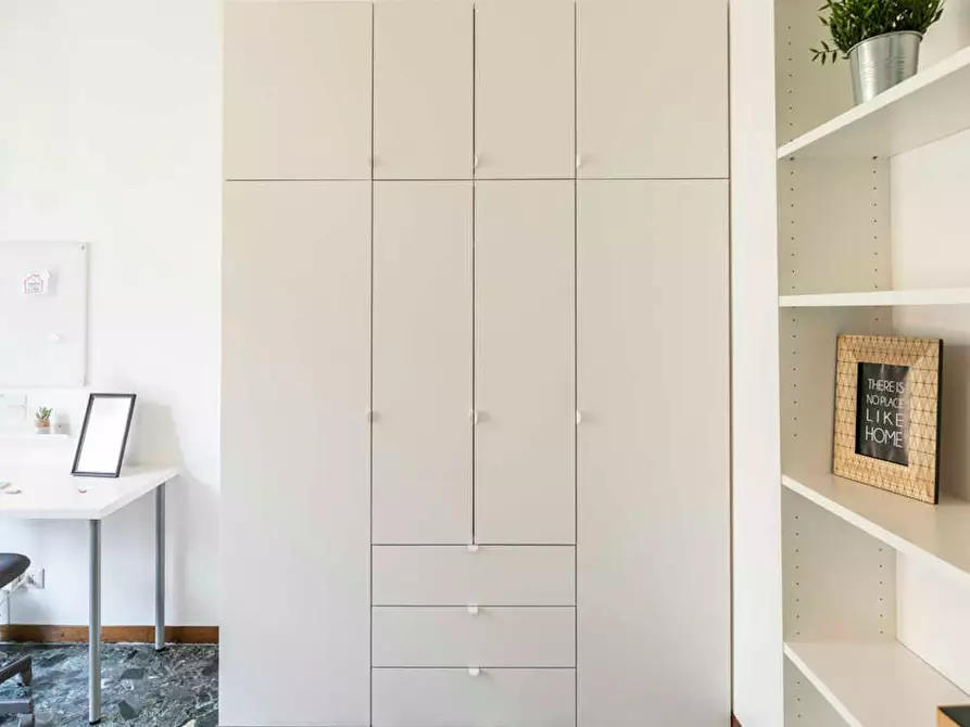 Immagine 2 di Camera in affitto  in Via Luigi Porro Lambertenghi a Milano