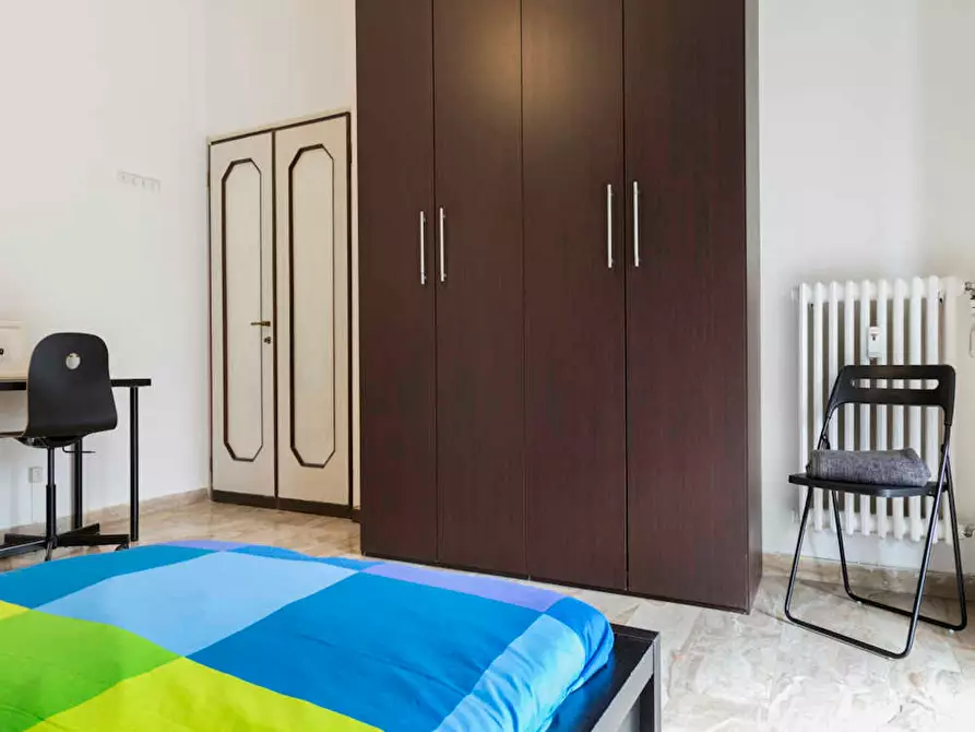 Immagine 4 di Camera in affitto  in Via Carlo Valvassori Peroni a Milano