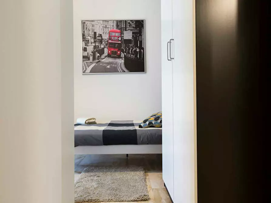Immagine 3 di Camera in affitto  in Via Carlo Valvassori Peroni a Milano