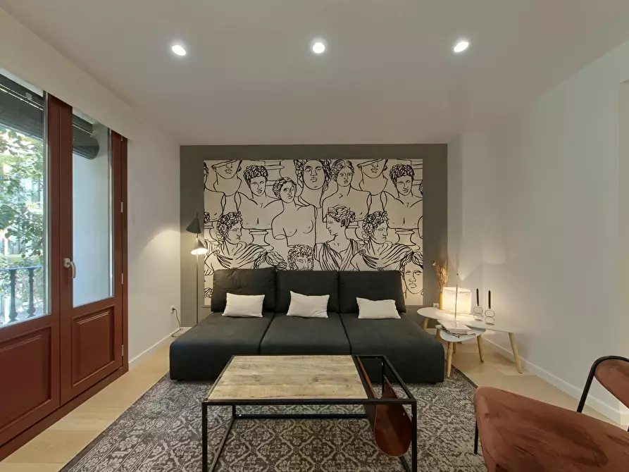 Immagine 4 di Appartamento in affitto  in Carrer del Consell de Cent a Barcelona