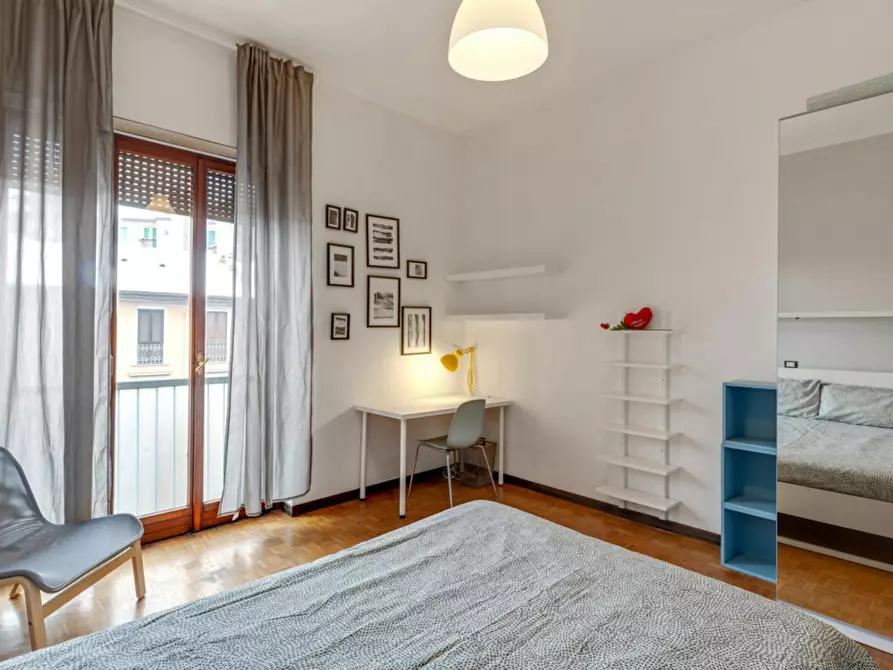 Immagine 8 di Camera in affitto  in Via Curtatone a Milano