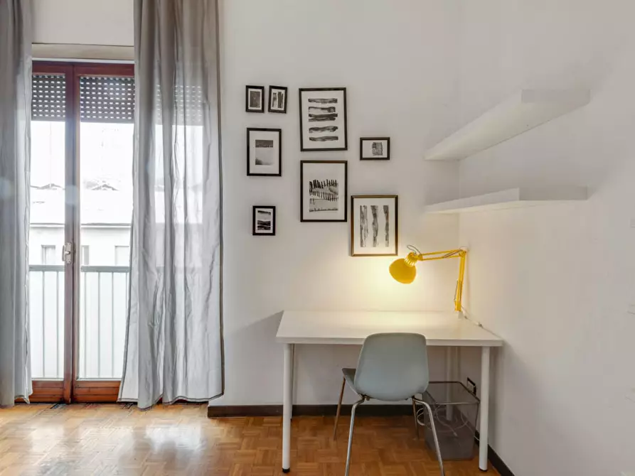 Immagine 9 di Camera in affitto  in Via Curtatone a Milano