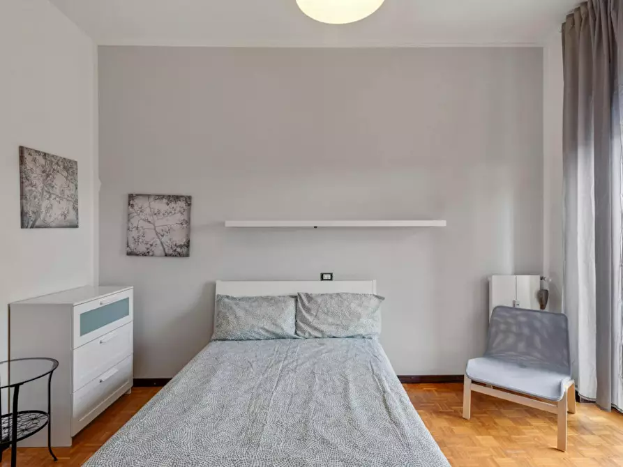 Immagine 3 di Camera in affitto  in Via Curtatone a Milano